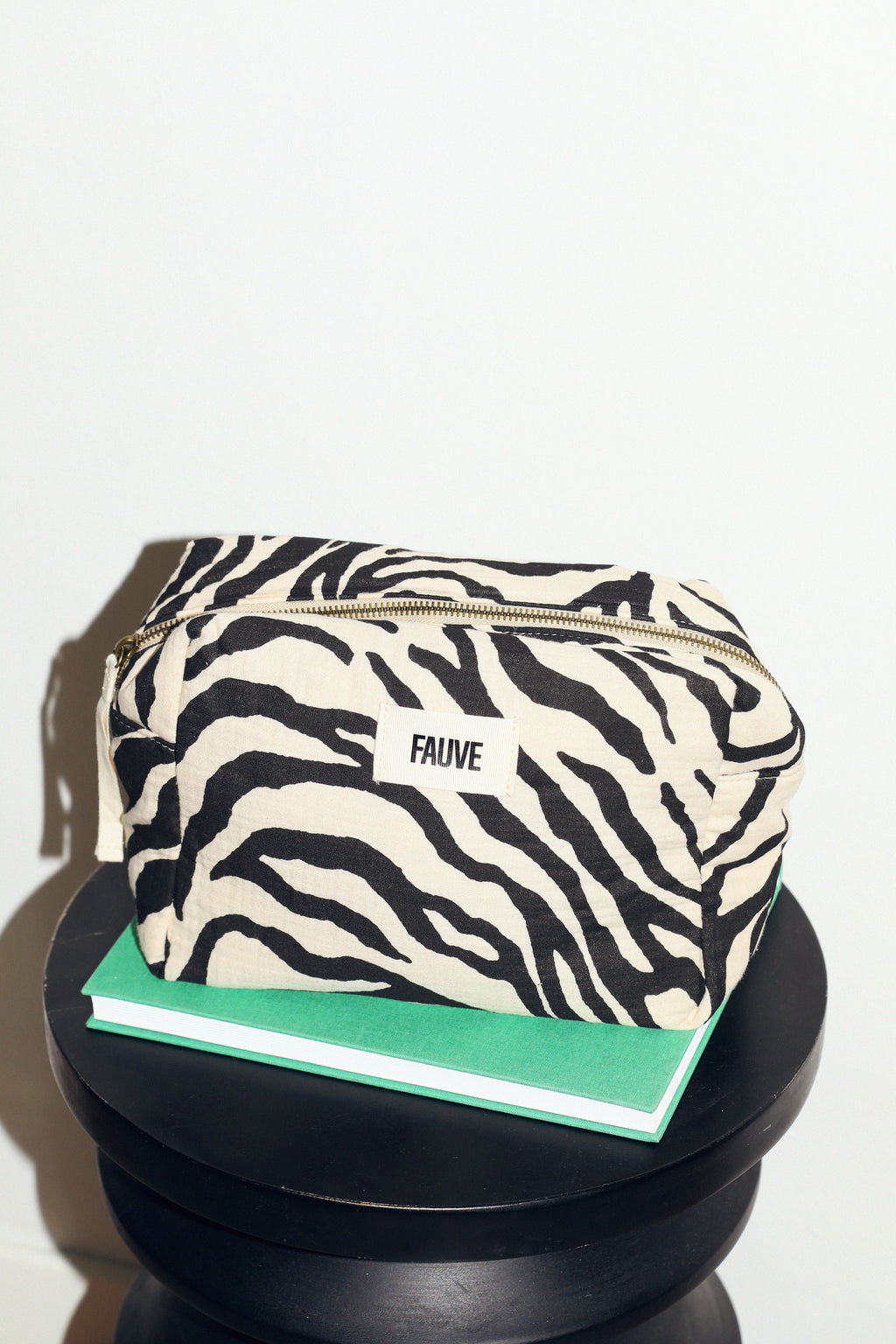 THE TOILETRY BAG