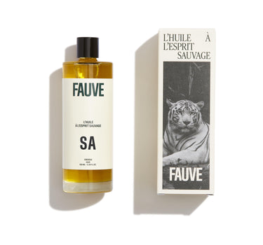 Bouteille de l'Huile à l'Esprit Sauvage avec des initiales et son packaging